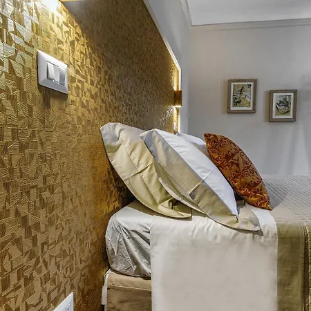Il Cortile Segreto * San Severino Marche